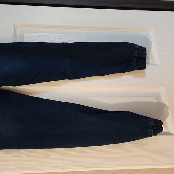 Jeans 10/12 - Picture 3 of 3